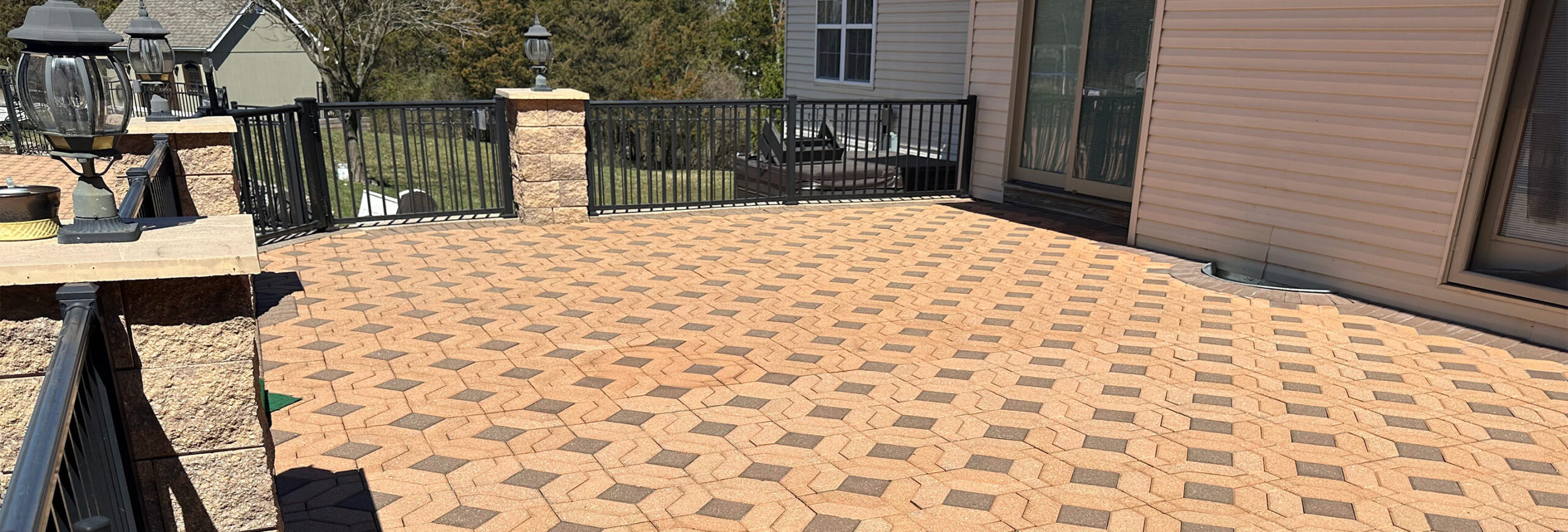 patio with pavers from CKC Landscaping