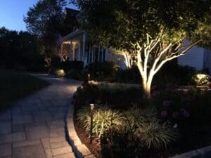 Outdoor landscape lighting, garden lighting, landscape lighting design, nighttime yard illumination.