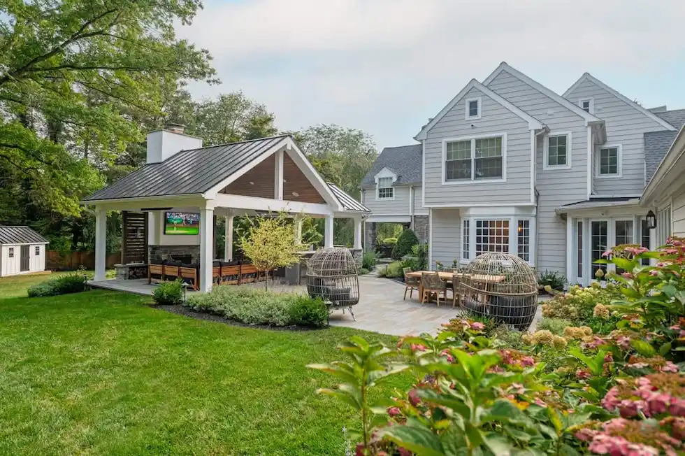 Wet-Laid-Flagstone-Covered-Patio Covered outdoor living space with wet laid Pennsylvania flagstone patio and integrated LED lighting in West Chester